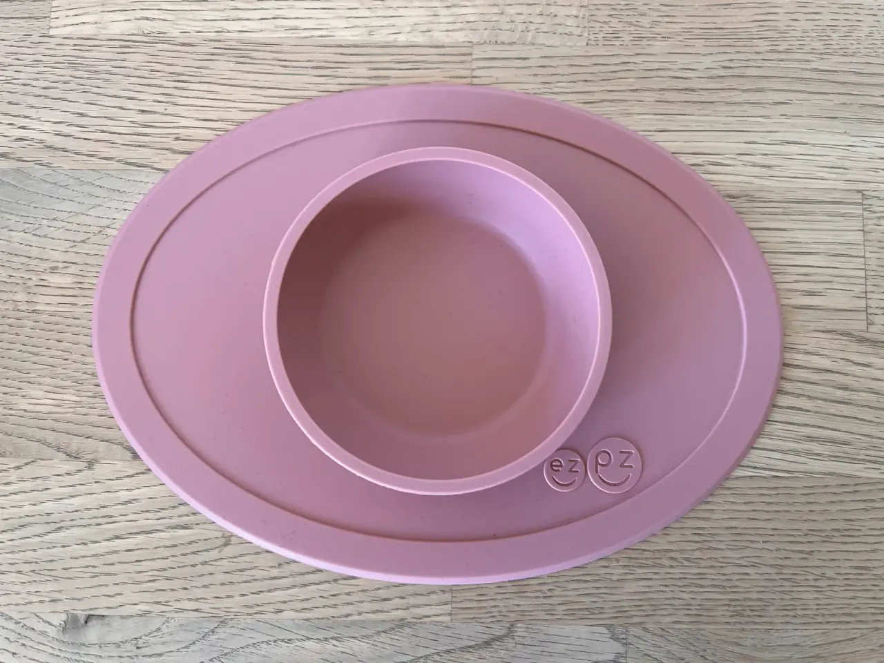 Billede 1 - SOM NY EzPz silikone tallerken - Rosa