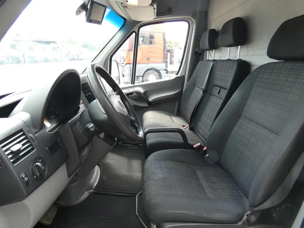 Billede 9 - Mercedes-Benz Sprinter 211 2,1 CDI R2 114HK Van Aut.