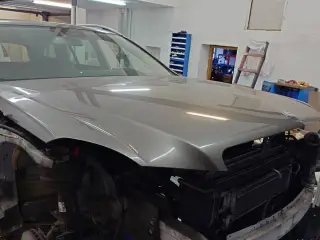 mercedes w 212 årg 2012 masser af dele sælges.