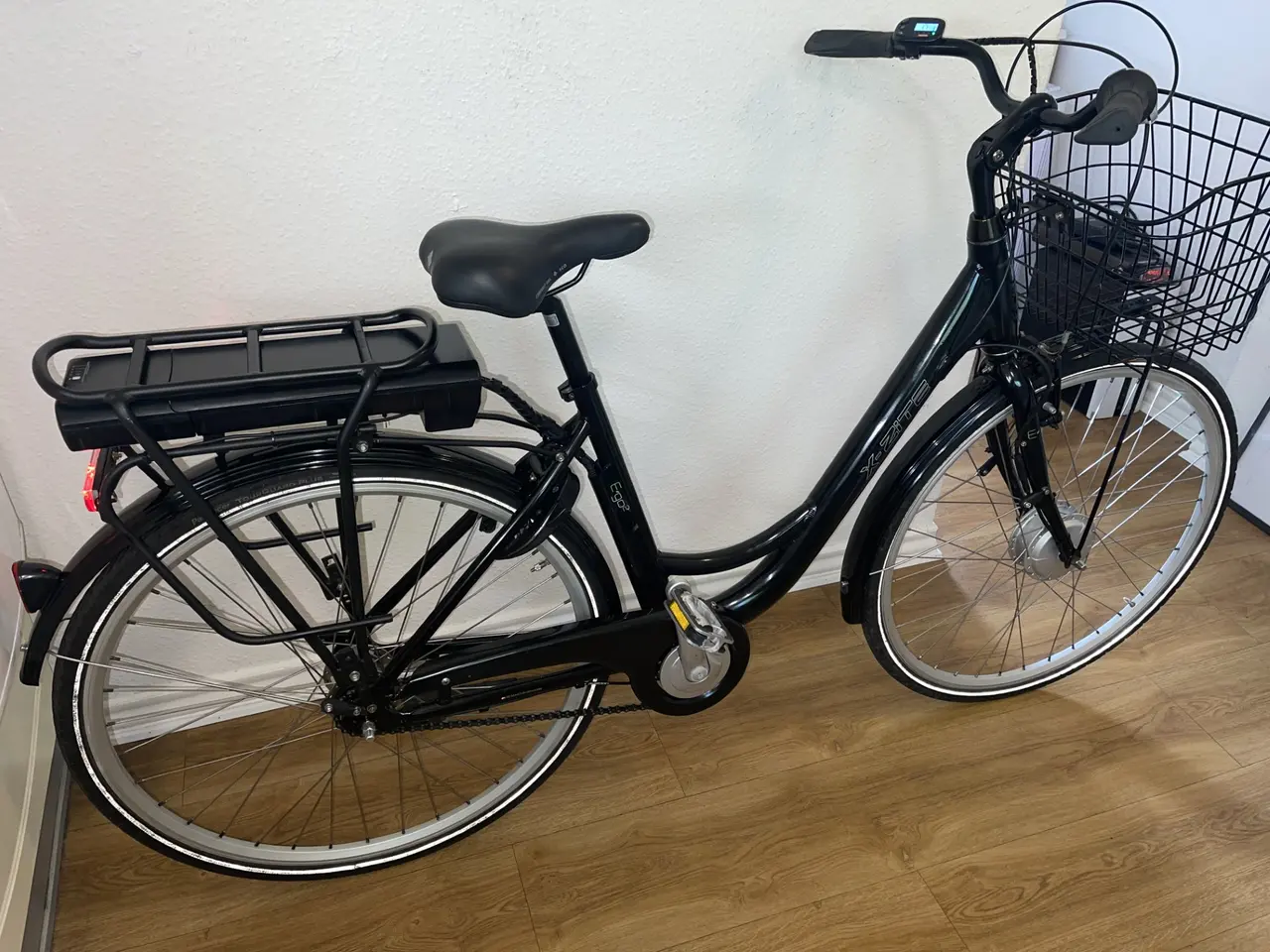 Billede 2 - flot x-zite dame elcykel 28" 7 gear.