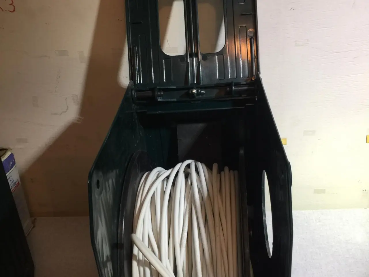 Billede 6 - COAX/KABEL HOLDER AFRULLER + kabel