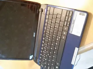 Acer Aspire 1410 (sælges i dele)