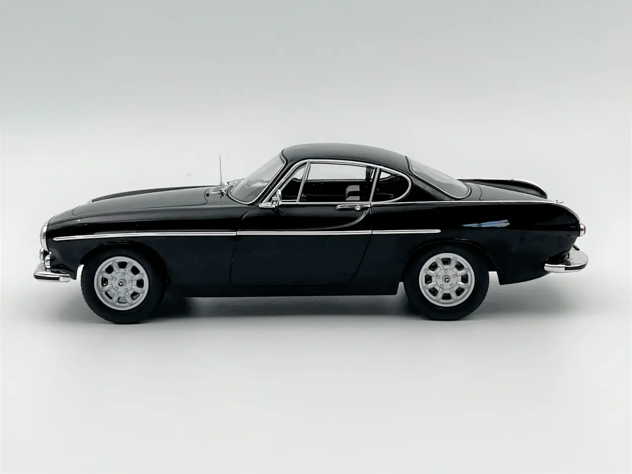Billede 4 - 1967 Volvo P1800 S - Limited Edition 72/400 - 1:18