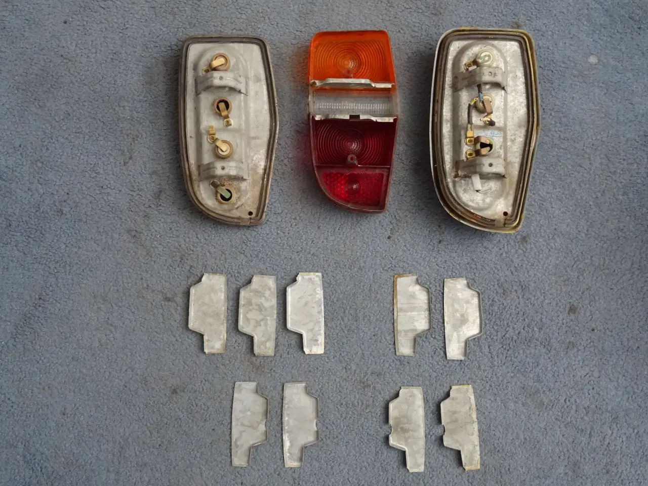 Billede 2 - Volvo 142-144-164 baglygter m.m