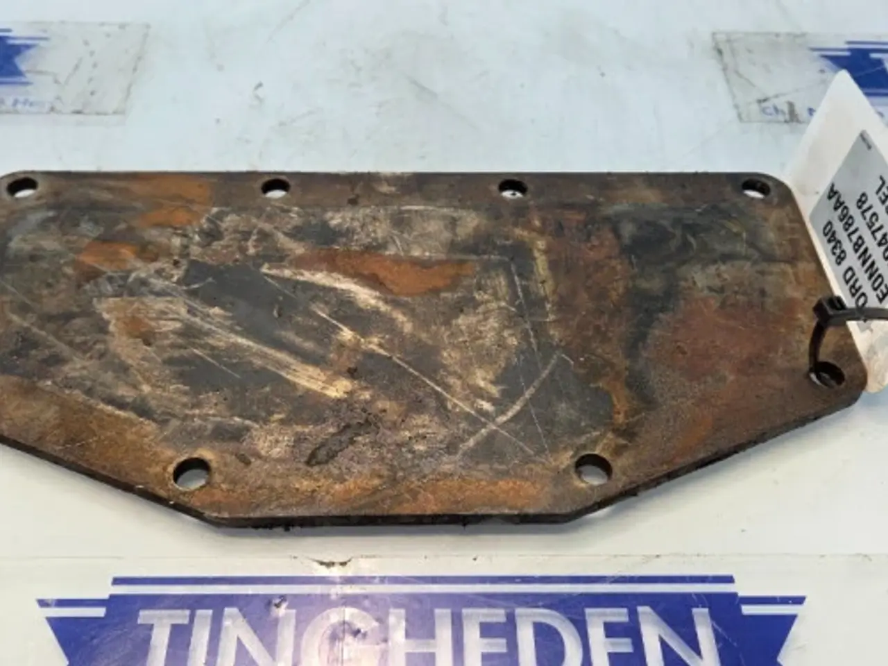 Billede 2 - Ford 8340 Dæksel E0NNB786AA