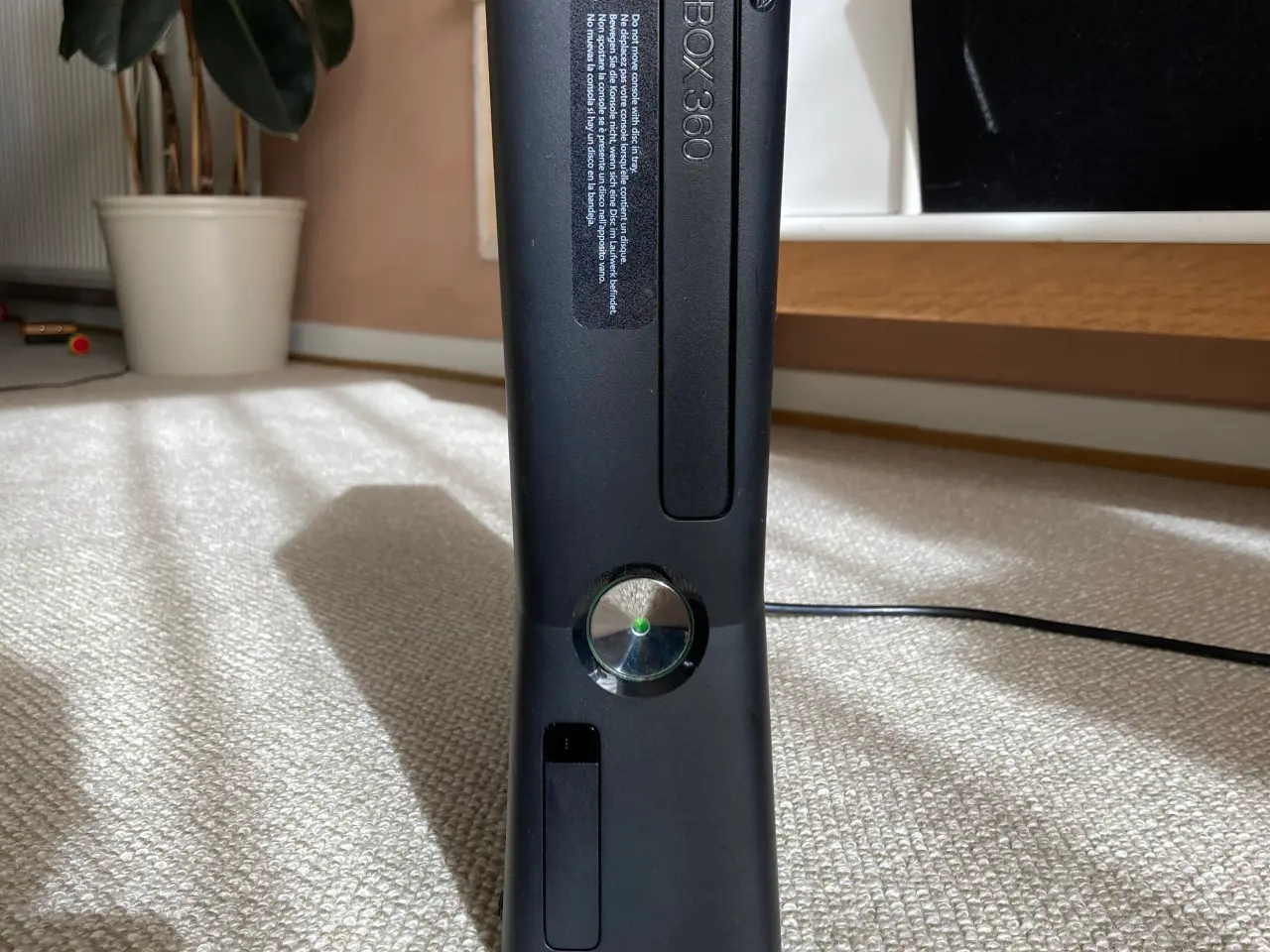 Billede 1 - Xbox 360 i sort med tilhørende spil
