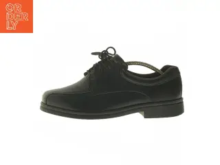 Sort herresko fra New Feet (str. 43 )