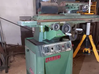 Værktøjssliber maskine