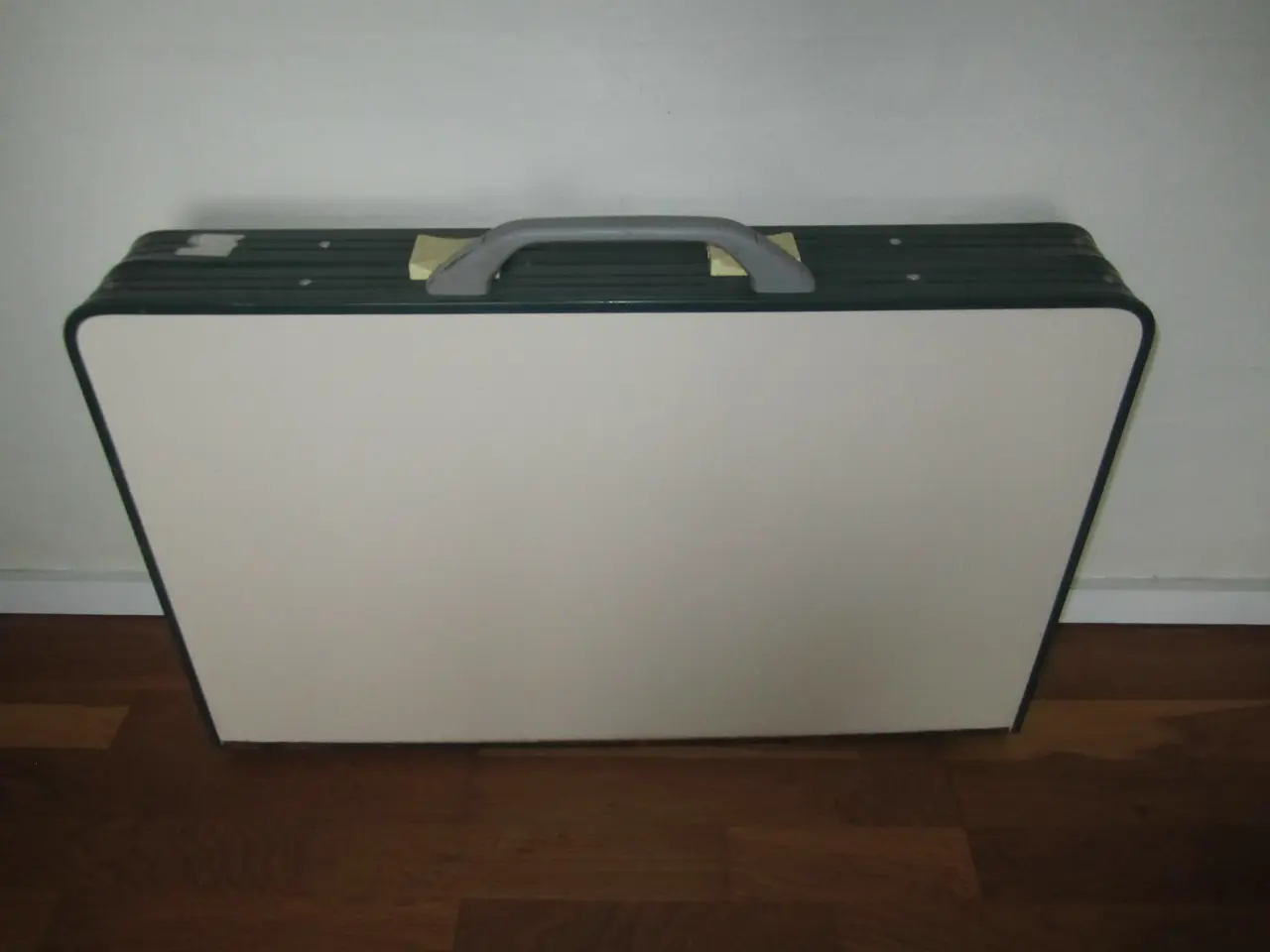 Billede 8 - BYD. Retro. Skønt Picnicbord og Stole.