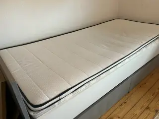 Ungdomsseng fra Jysk model Billund