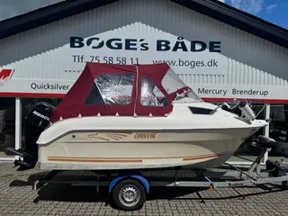 470 Cruiser med 50 hk Mercury-EFI og 1000 kg Brenderup bådtrailer med el-spil