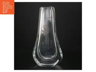 Glas vase med gravering (str. 24 cm)