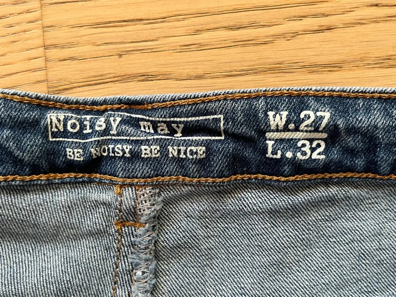Billede 3 - Noisy May jeans str W27/L32