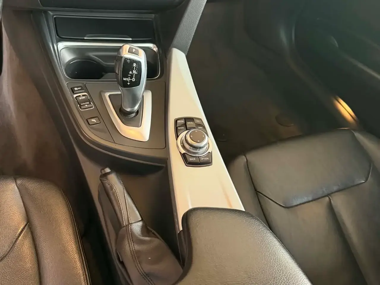 Billede 11 - BMW 330d 3,0 Touring Luxury Line aut.