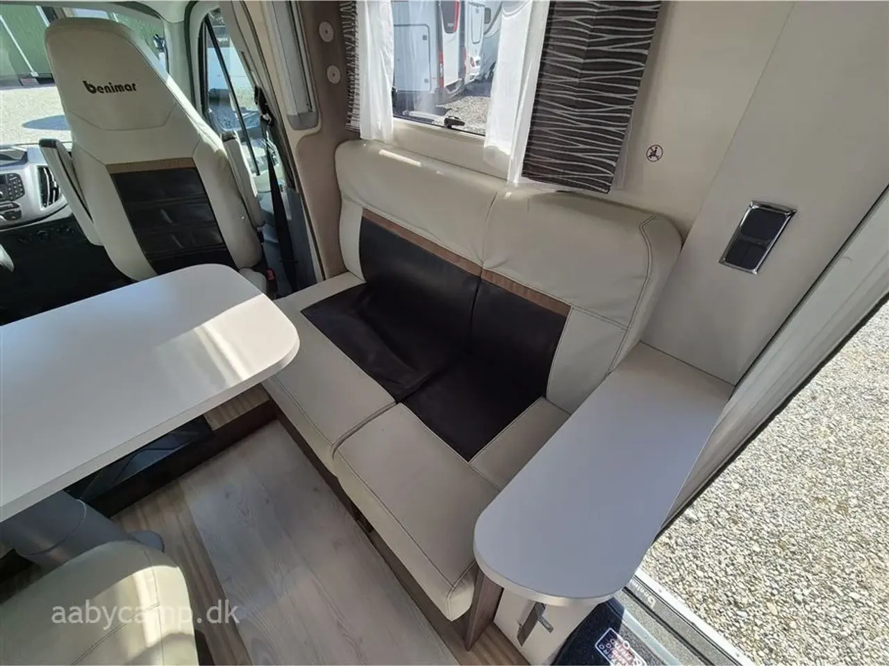Billede 1 - 2019 - Benimar Tessoro 463 Markise. batteri. solcelle. lædersæder. undervognsbehandlet. Ekstra låse op Bil og Bo-del. fuld service frem til 98,000 km.