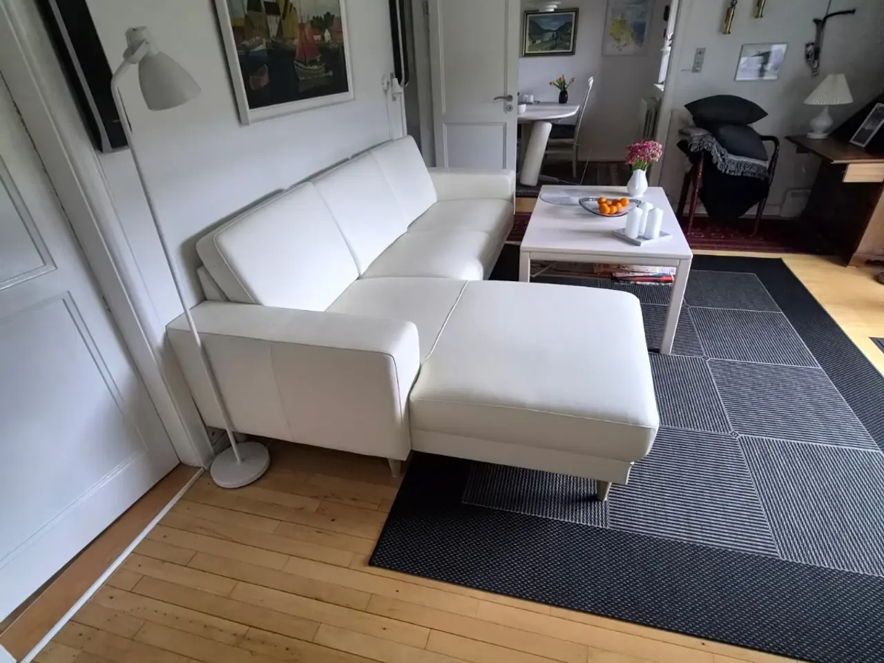 Billede 1 - Hvid læder sofa