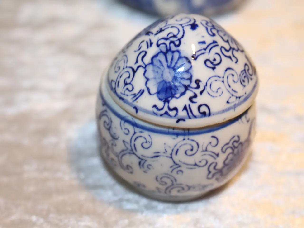 Billede 9 - 2 kinesiske porcelænskrukker med låg.