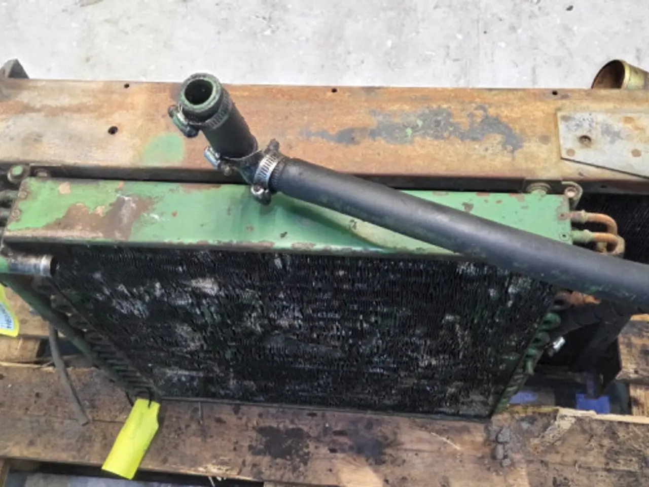 Billede 8 - John Deere 4040 Køler AR79450