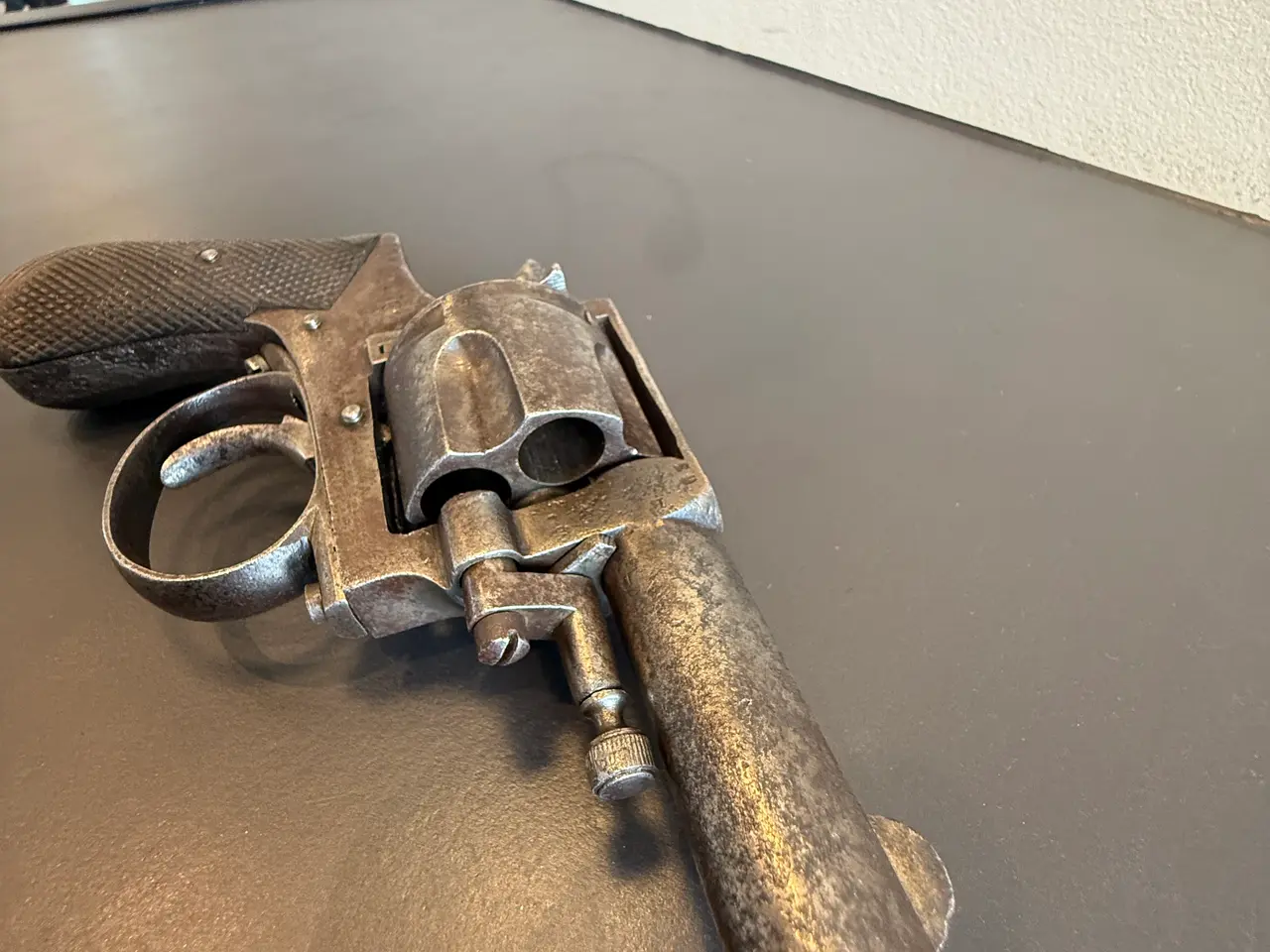 Billede 6 - Belgisk Bulldog revolver ca. 1880 – defekt – kræve