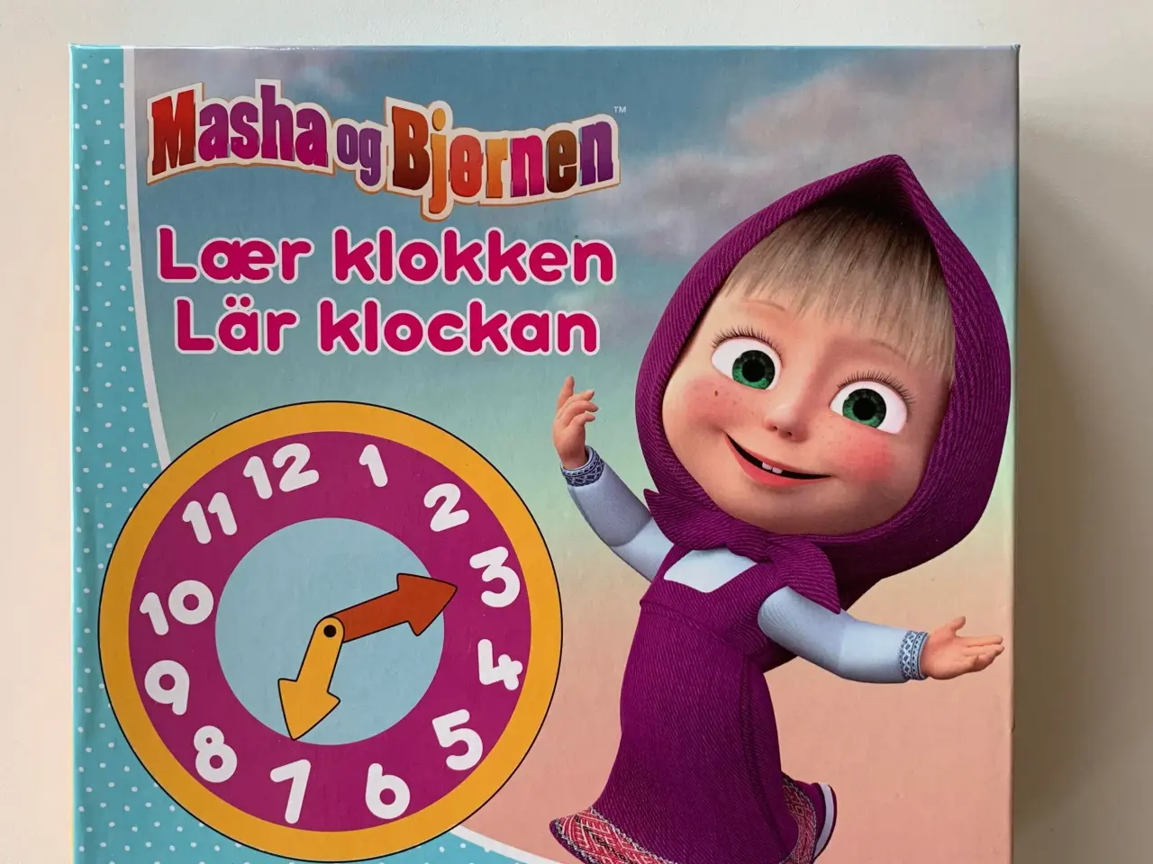 Billede 1 - Masha og Bjørnen - Lær klokken