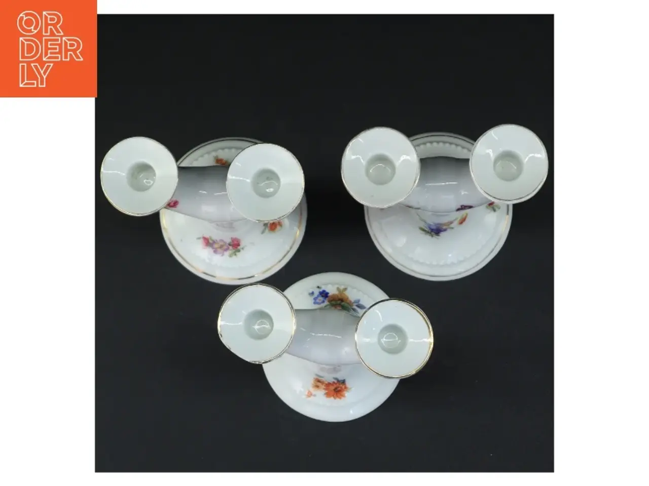 Billede 2 - Porcelænslysestager (str. 12 x 9,5 x 8 cm)