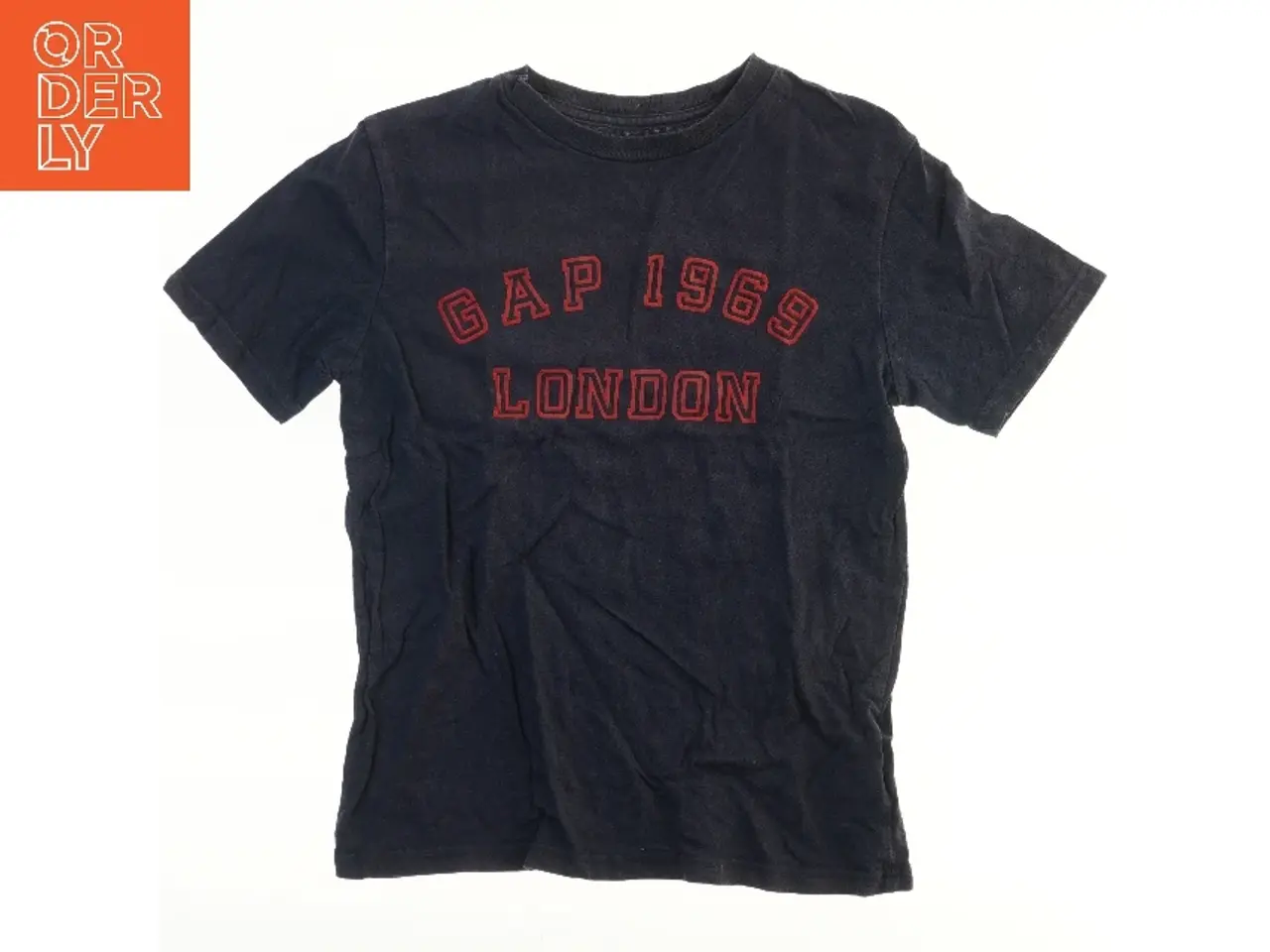 Billede 1 - T-shirt med tekst fra Gap (str. 128)