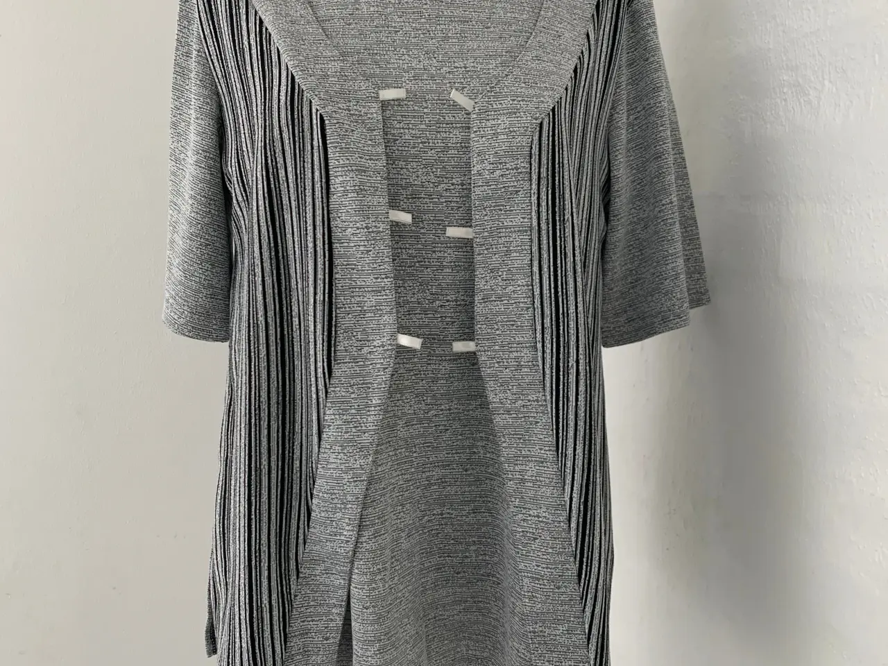 Billede 1 - T-shirt str.42