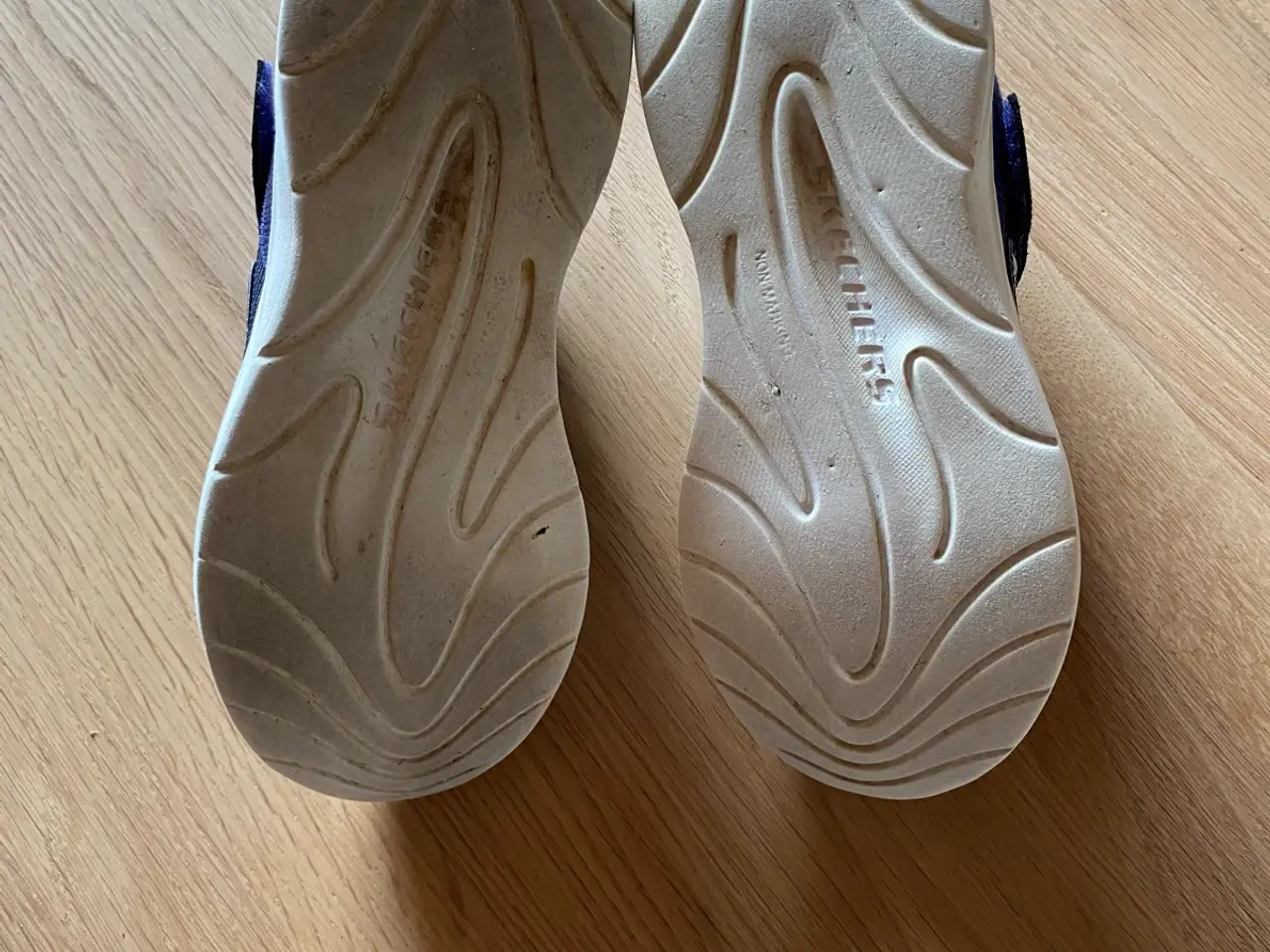 Billede 5 - Skechers waterproof pigesko str. 35