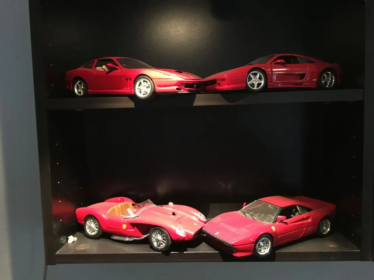 Billede 2 - Ferrari biler + Div ting