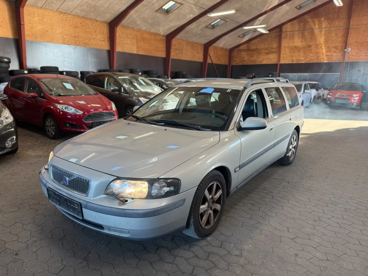 Billede 1 - Volvo V70 2,4 140 Addition