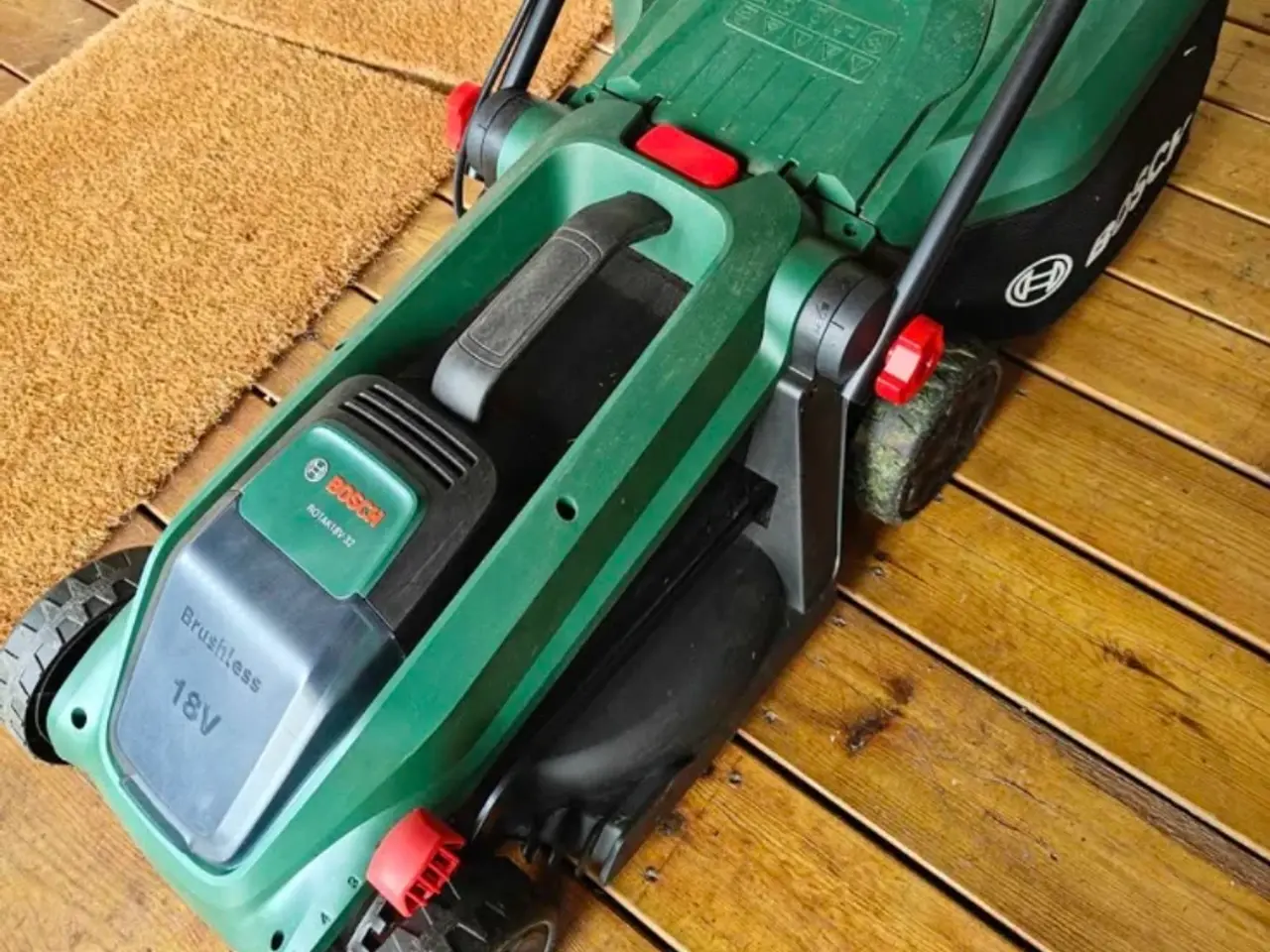Billede 2 - Bosch batteriplæneklipper