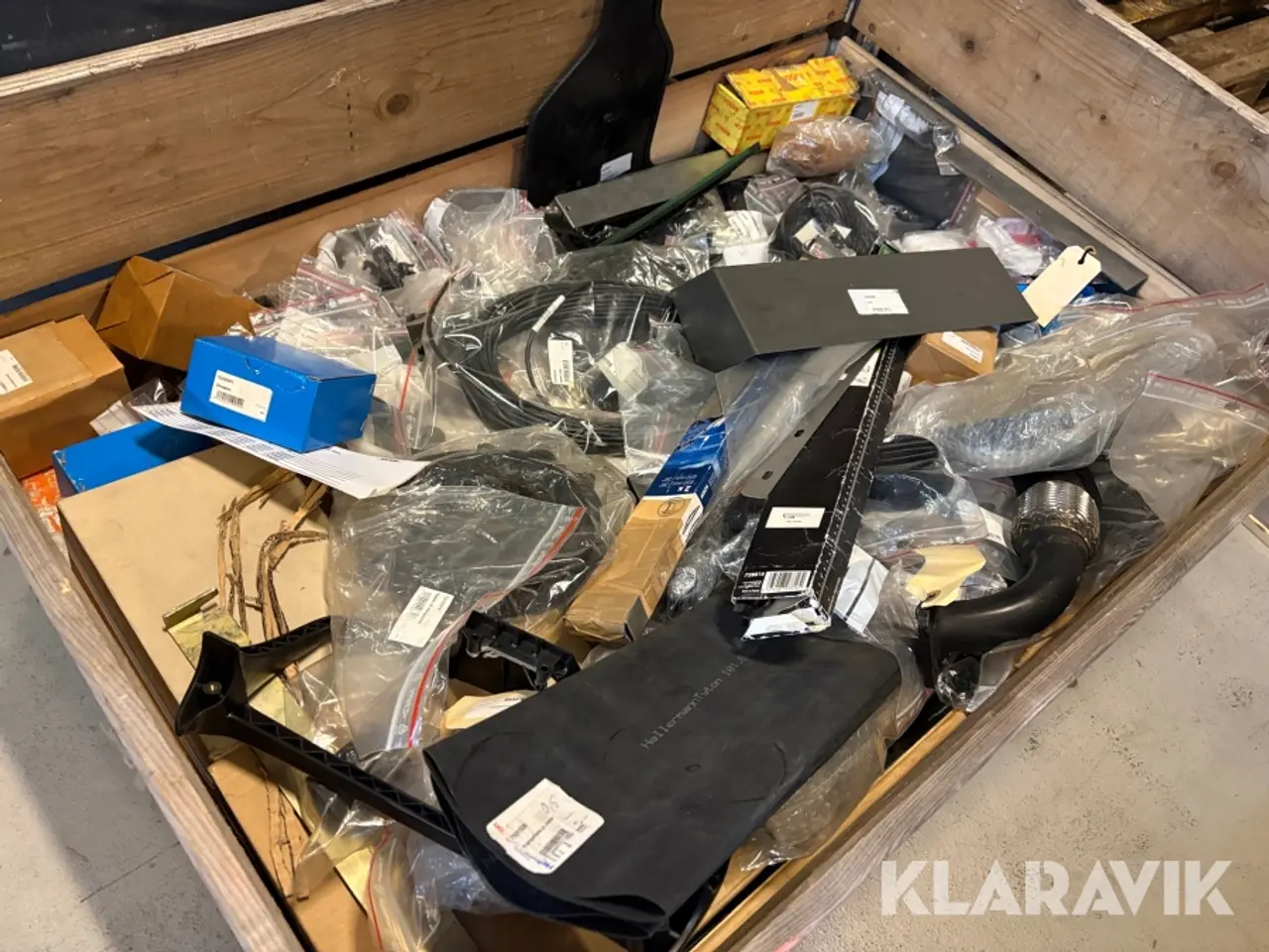 Billede 1 - Dele til truck - assoteret lot til Ausa, mitsubitchi og deutz