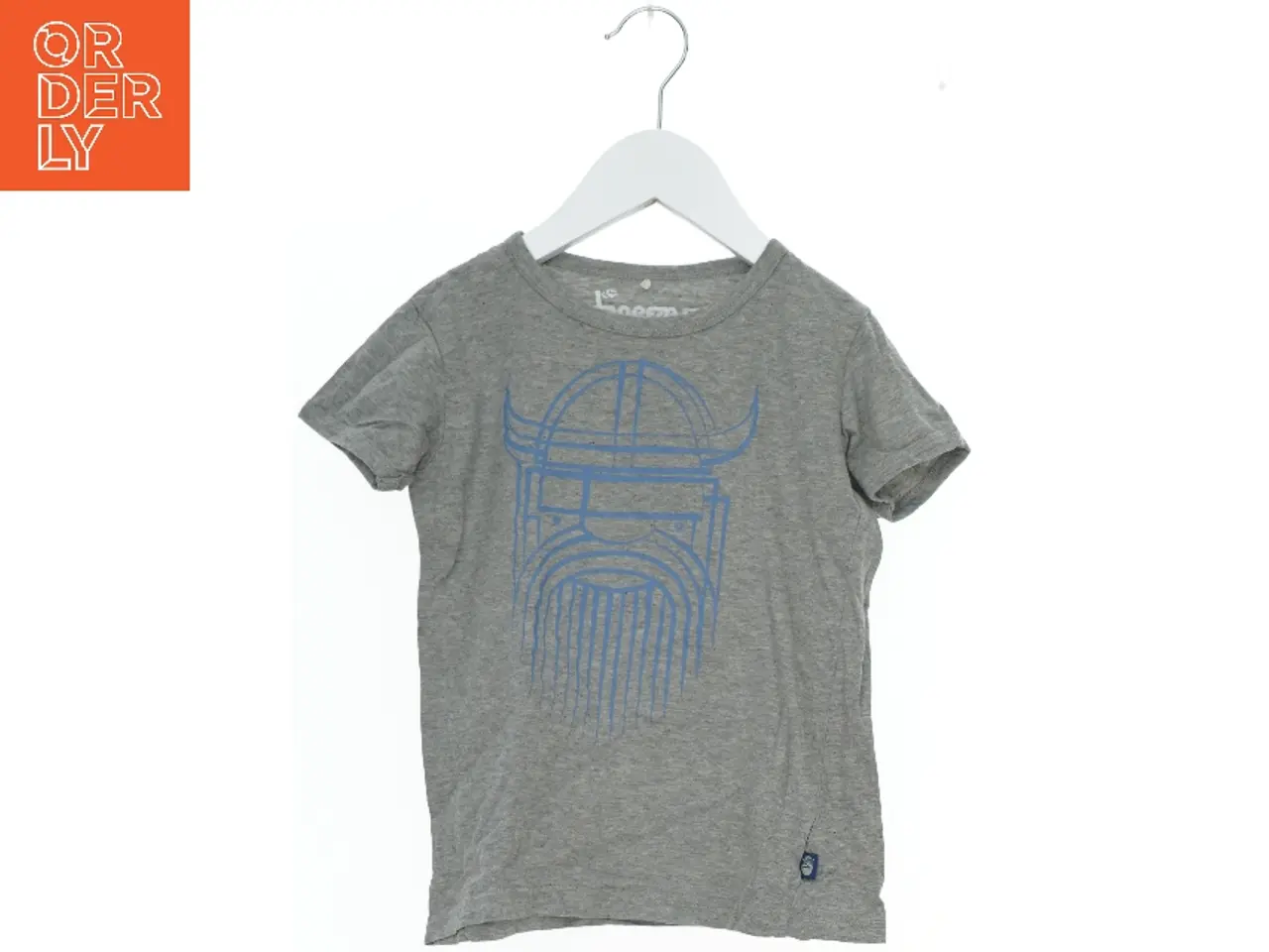 Billede 1 - Grå t-shirt med vikingetryk fra Danefæ (str. 110)