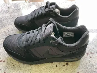 Nike Nightgazer