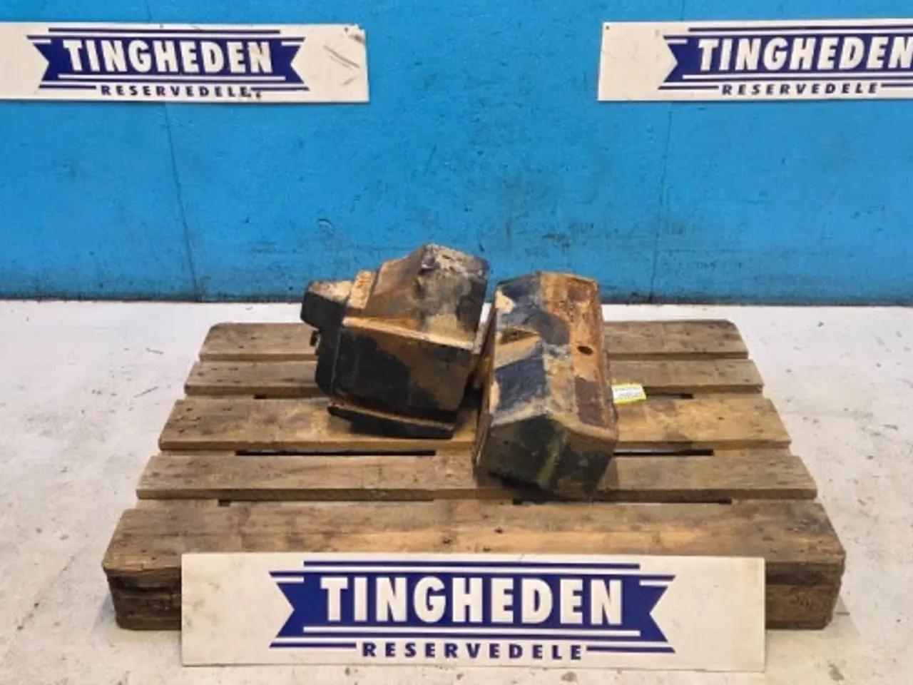 Billede 1 - Massey Ferguson 6260 Frontvægt Holder 3777687M5