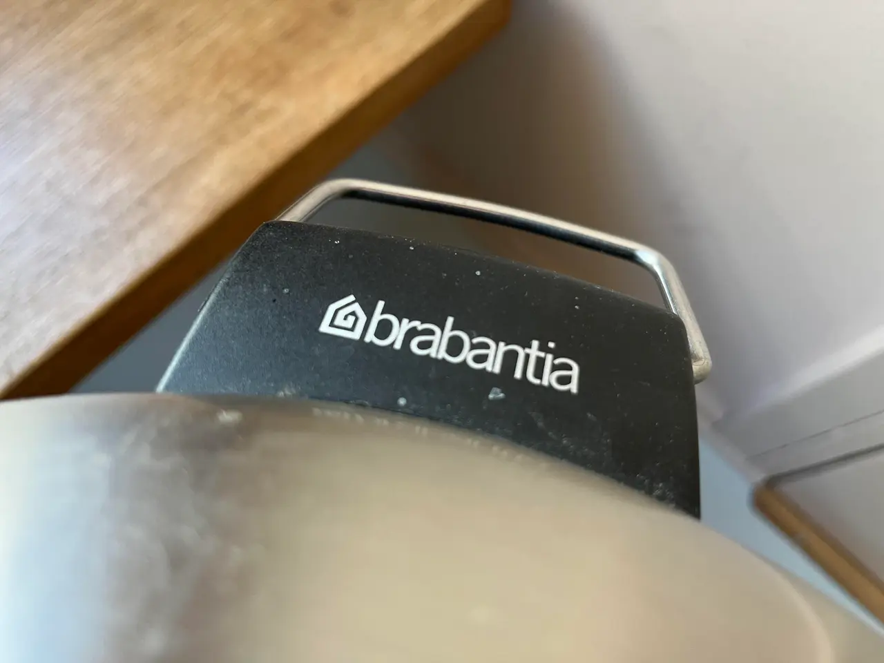 Billede 4 - Vippespand og Skraldestativ