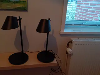 Bordlamper, 2 stk. sortlakeret metal