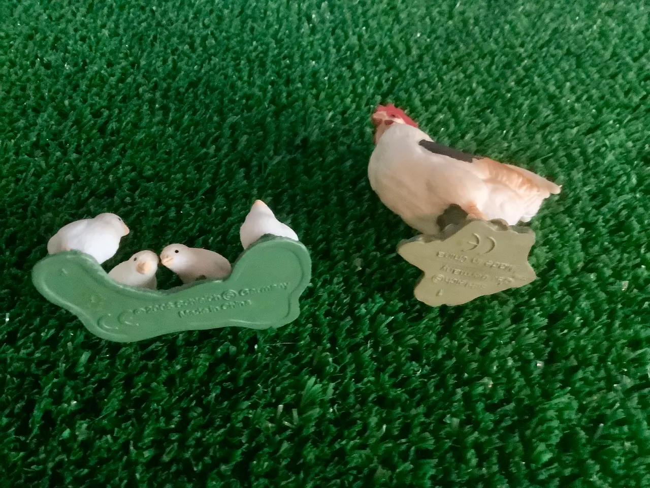 Billede 3 - Schleich høne med kyllinger.