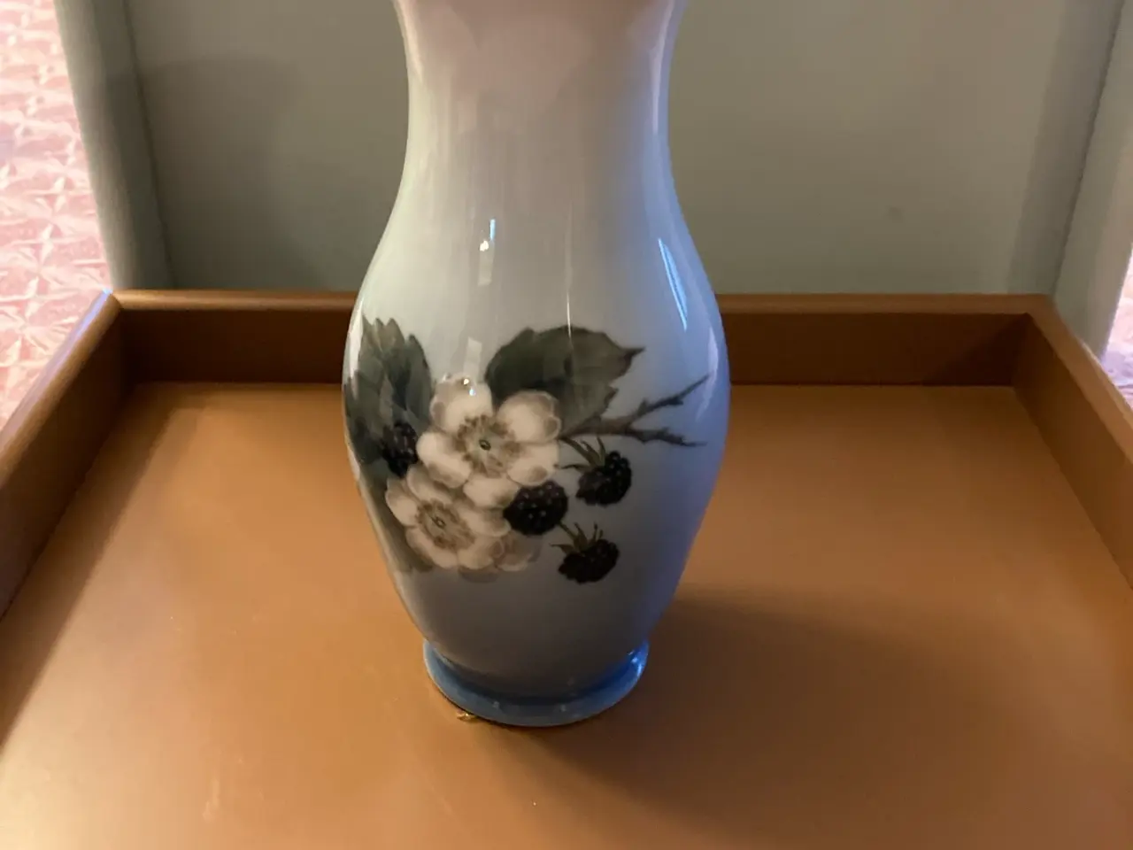 Billede 1 - Vase med brombær