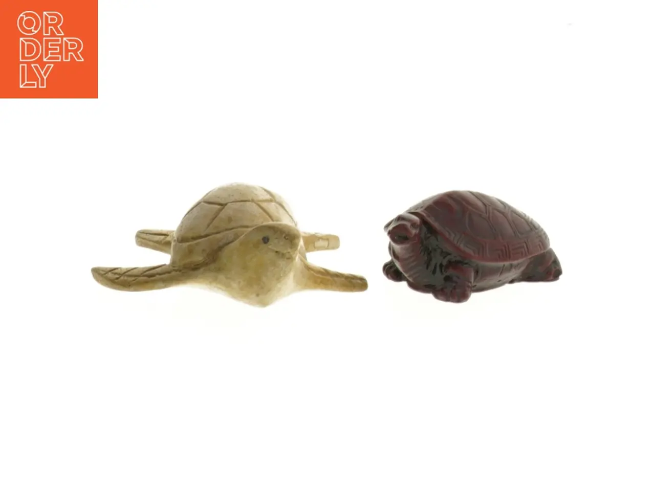 Billede 1 - Træskulpturer af havskildpadde og landskildpadde (str. 7 cm. og 4 cm)
