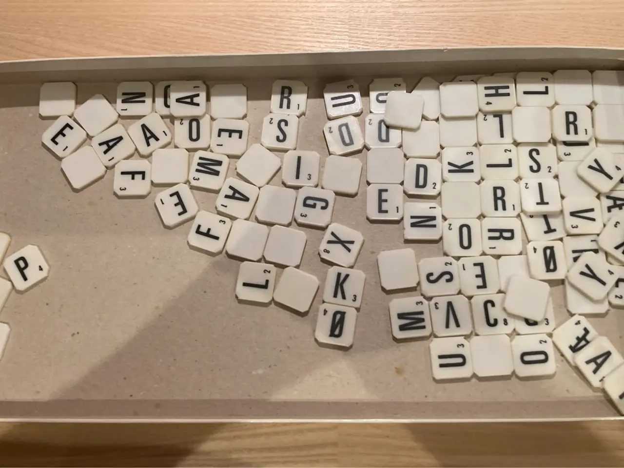 Billede 3 - Scrabble brætspil fra BRIO; på dansk