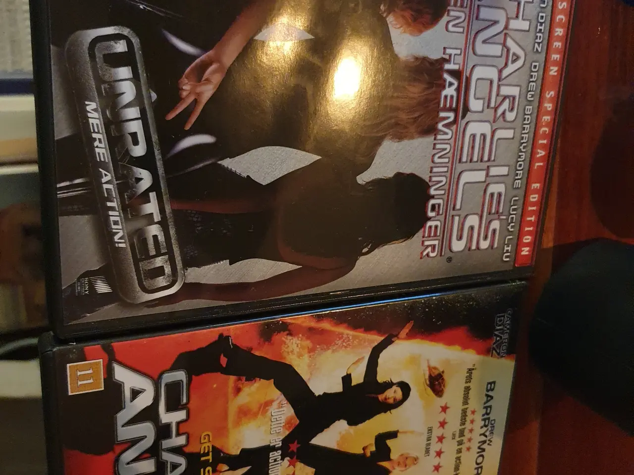 Billede 3 - Charlies Angels box med 2 dvd