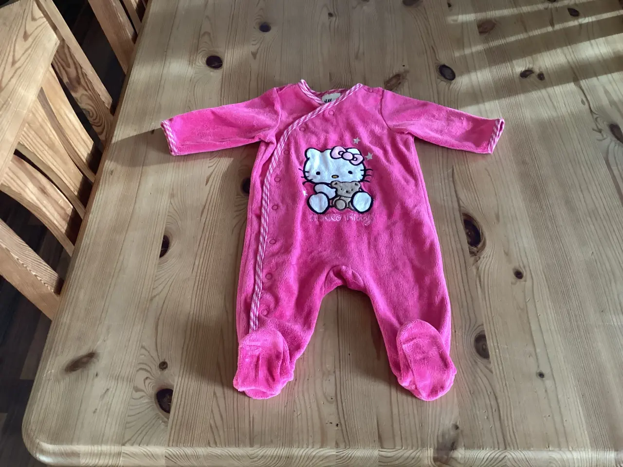 Billede 8 - Hello Kitty, Bikini,er / Toilet Tasker, Tøj Forsk