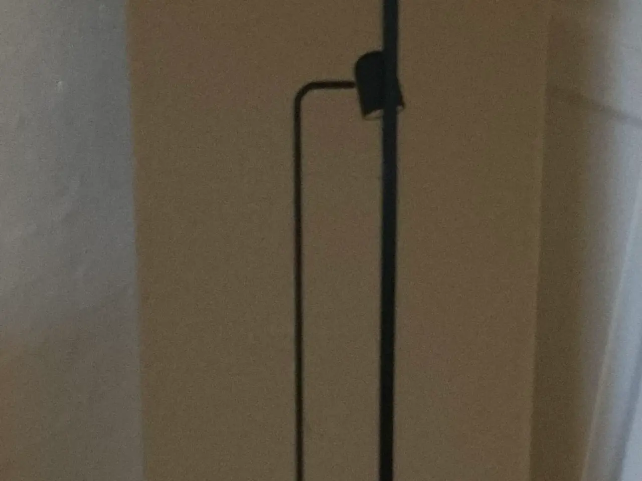 Billede 2 - Ny hvid standerlampe 