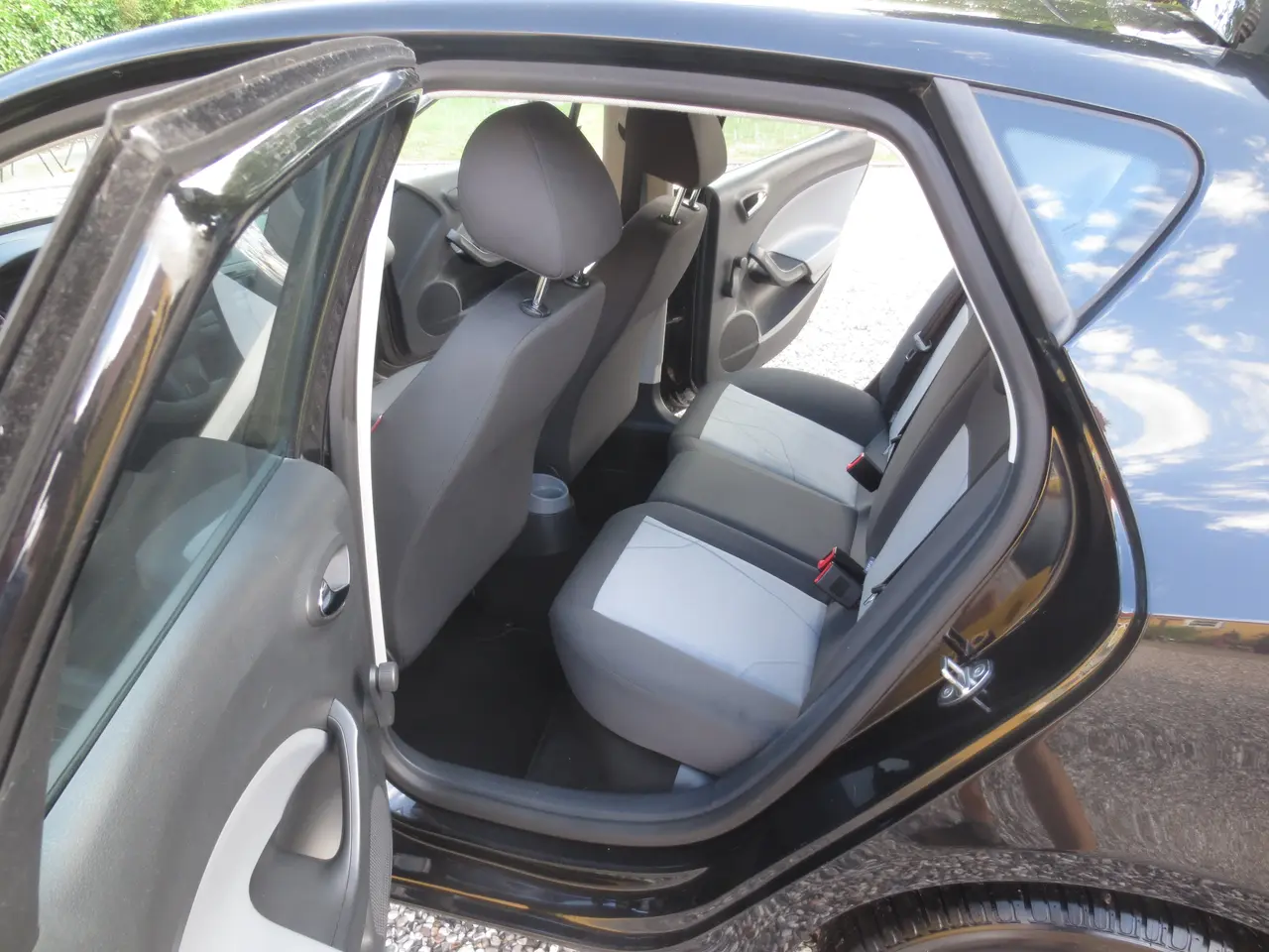 Billede 16 - Pæn Seat Ibiza 1.2 i År 15. Nysynet.