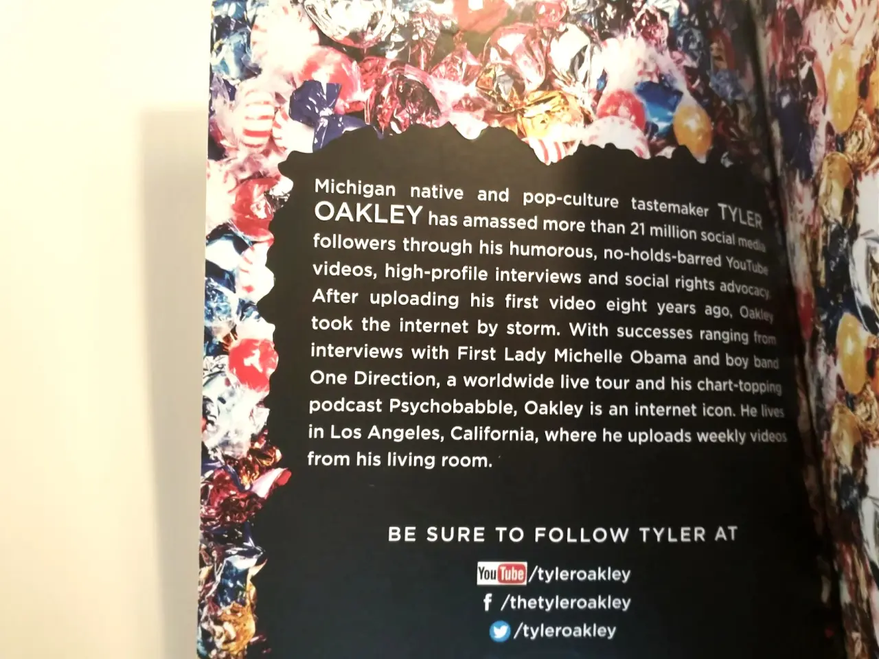 Billede 3 - Binge. Af Tyler Oakley