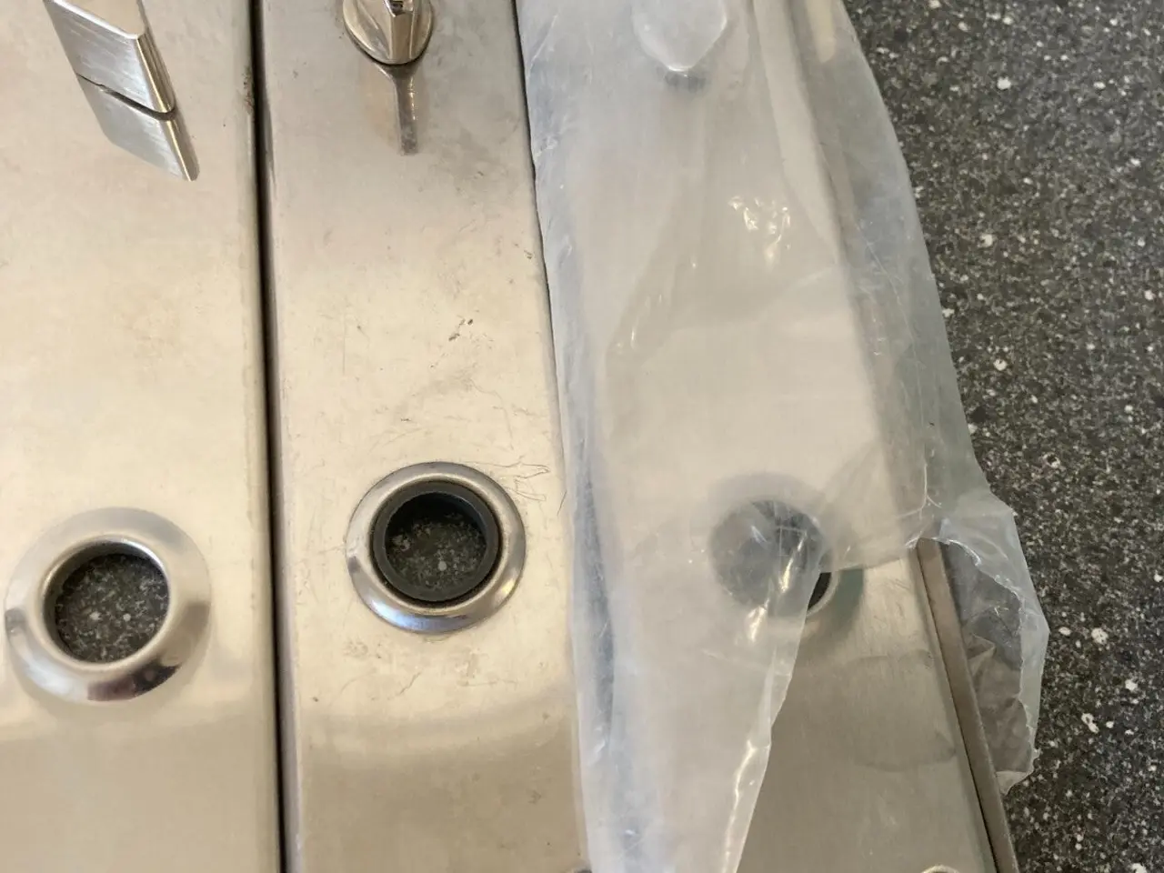 Billede 7 - parti of 12x Assa Abloy Spacer Long Plates w.