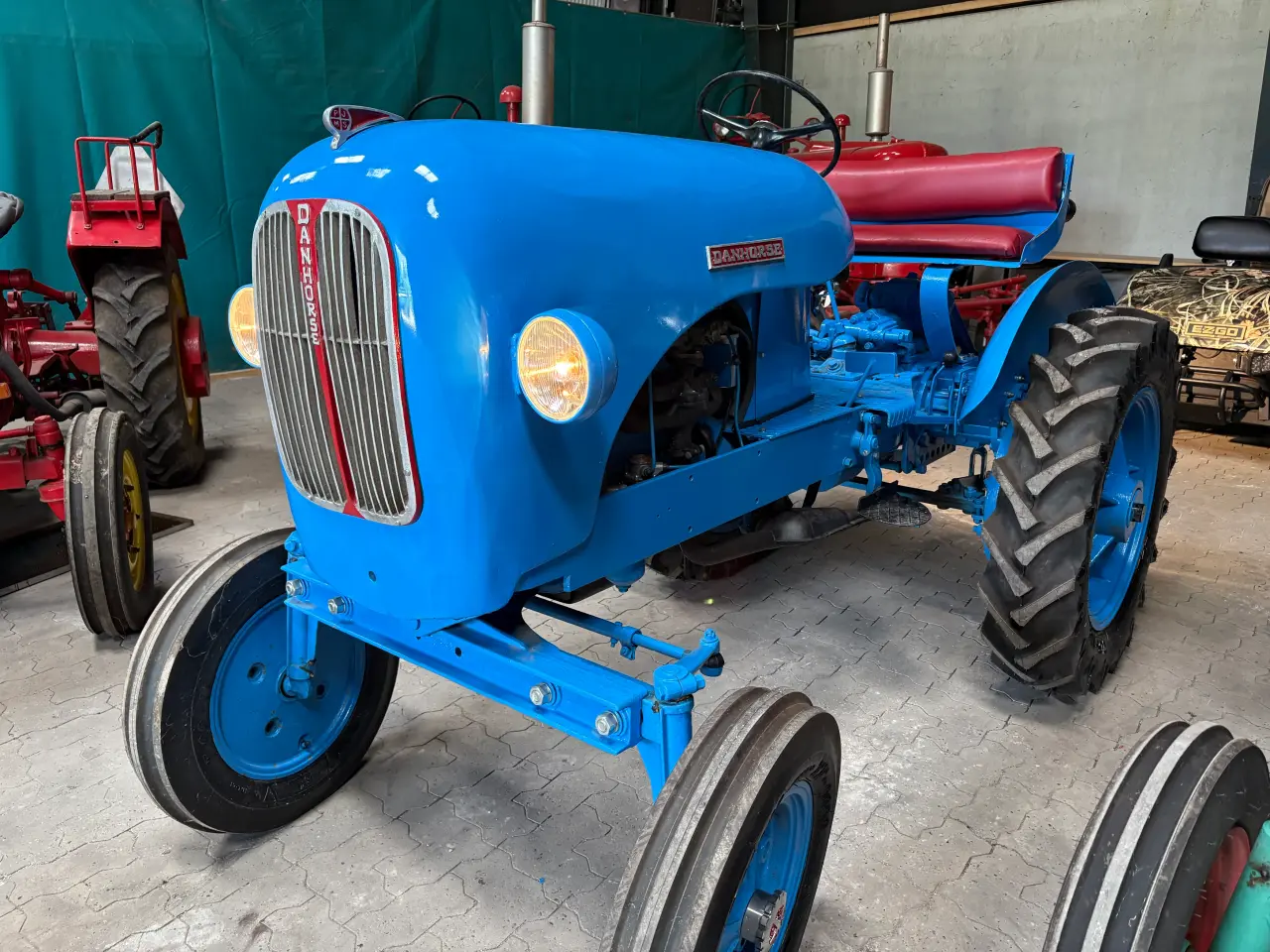 Billede 1 - Danhorse nr. 176 traktor
