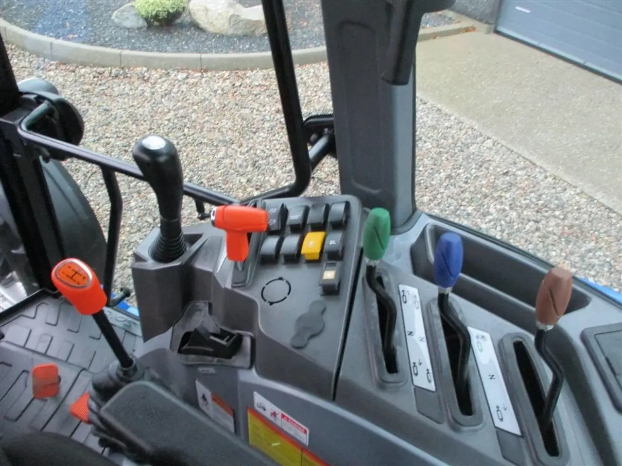 Billede 3 - Solis 60 Med frontlift, frontPTO og Thyregod kost