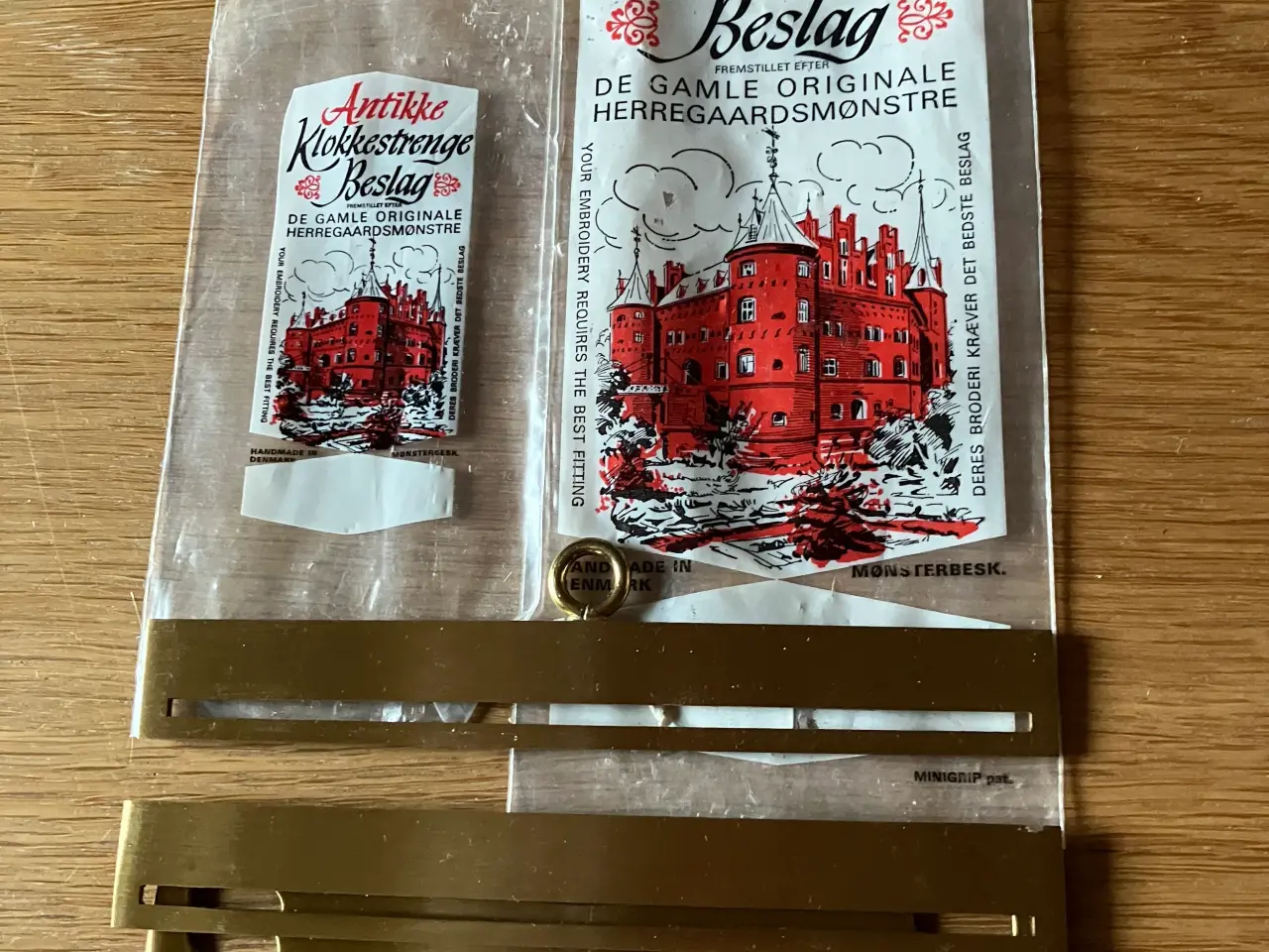 Billede 1 - Klokkstreng mønster med beslag til f.eks. en bar. 